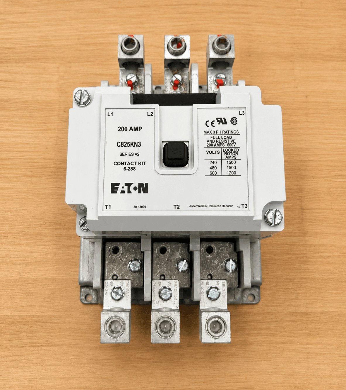Cutler-Hammer C825KN3 Contactor - 200A 3-Pole