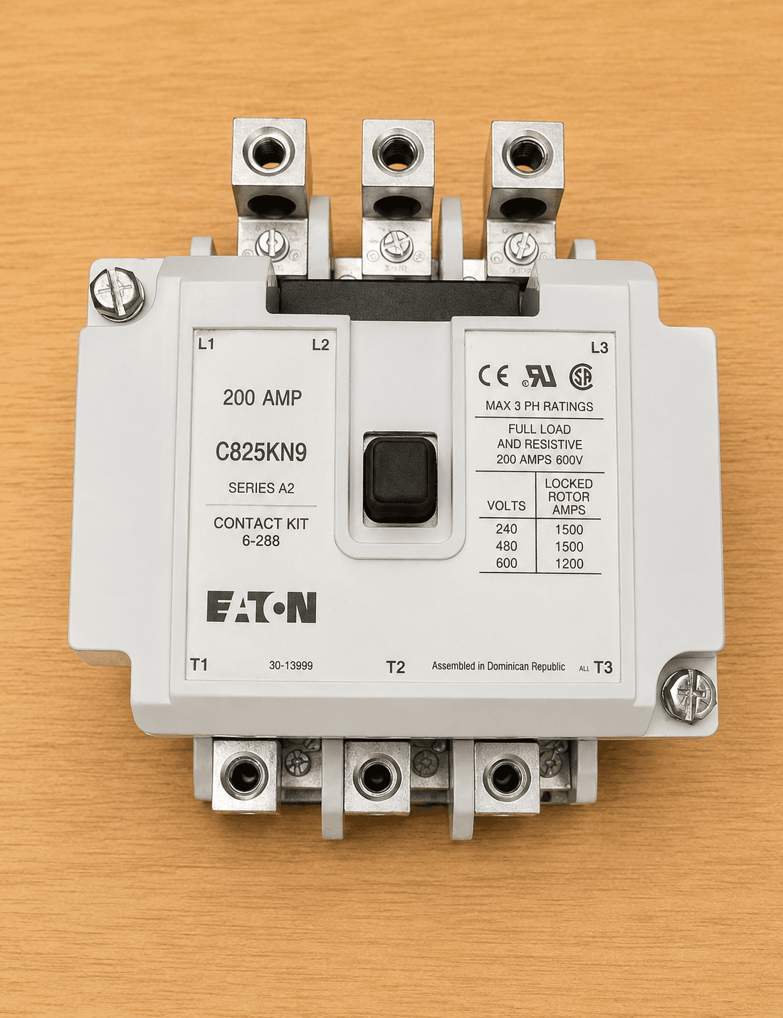 Cutler-Hammer C825KN9 Contactor - 200A 3-Pole