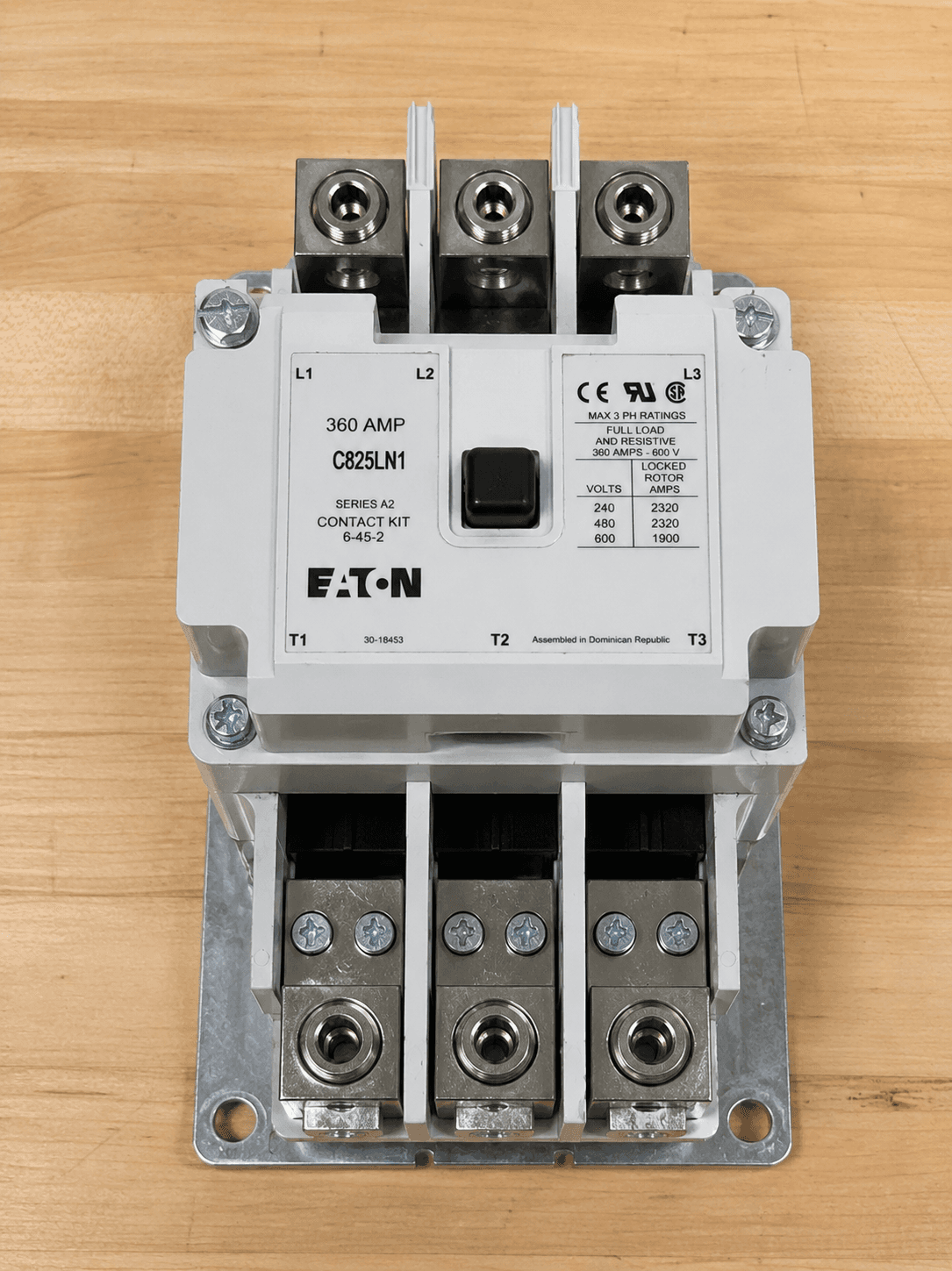 Cutler-Hammer C832LN1 Contactor - 360A 3-Pole