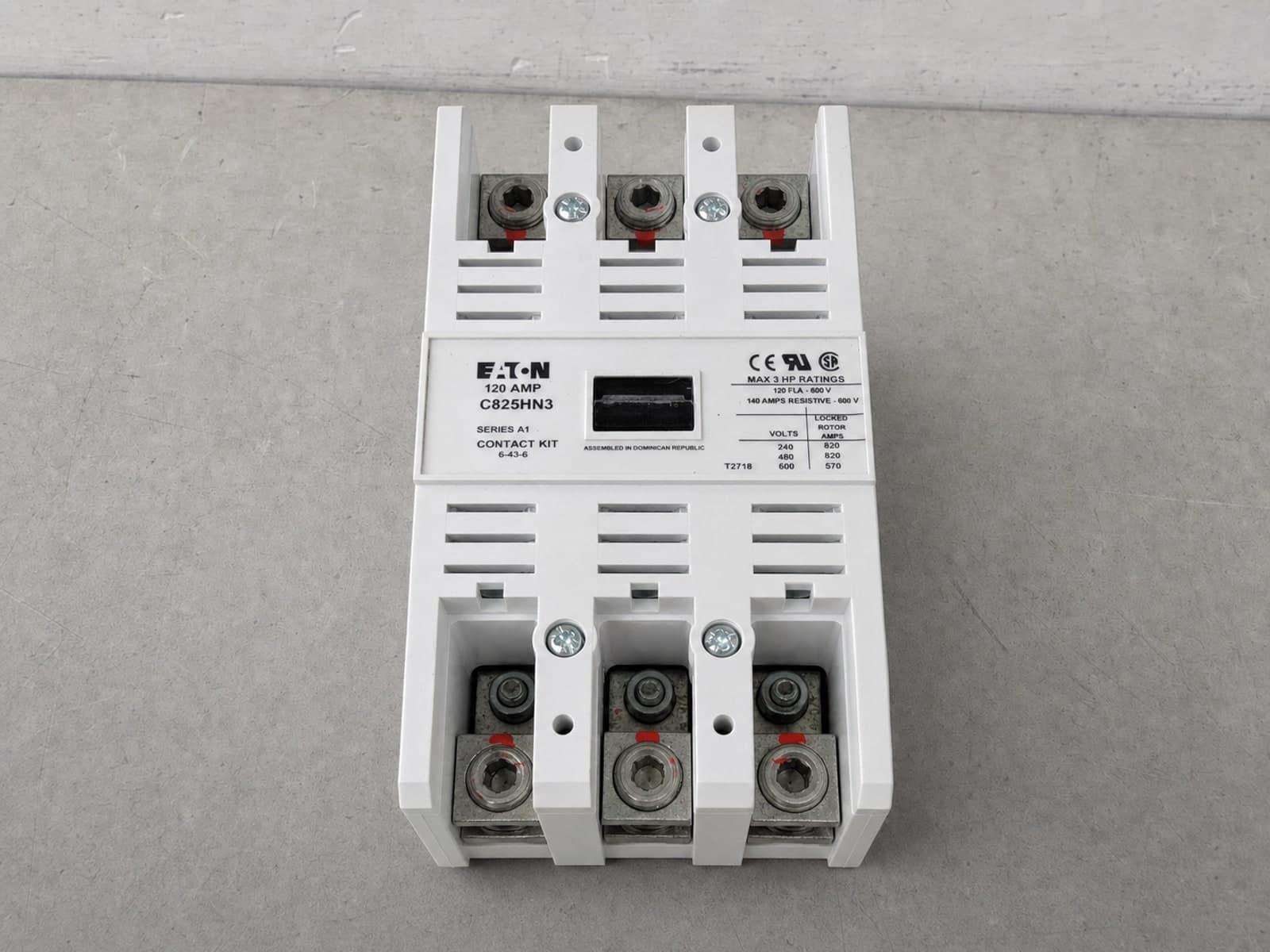 Cutler-Hammer C825HN3 Contactor - 120A 3-Pole