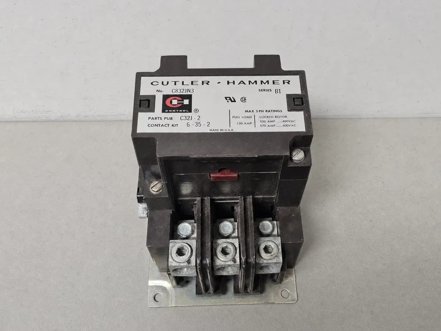 Cutler-Hammer C832JN3 Contactor - 120A 3-Pole